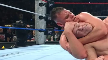 جون سينا يختتم مسيرته في المصارعة بابتسامة استثنائية قبل الاستسلام في مباراة الاعتزال 1